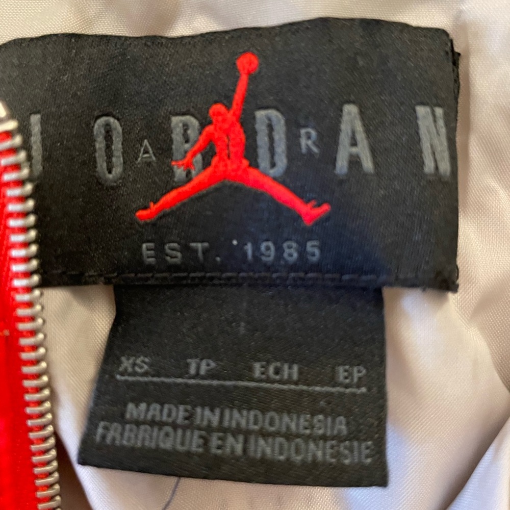 NWT Nike Air Jordan Beige and Red Mesh Zipper Dress with Side Buttons, Size XS - Picture 7 of 10